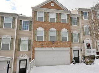 311 Blake Ct, Coraopolis, PA 15108