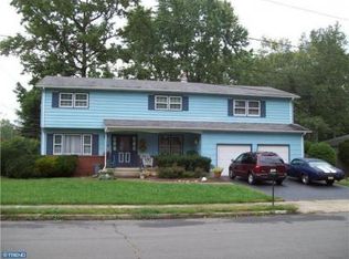 2 Coronet Ct, Hamilton, NJ 08619