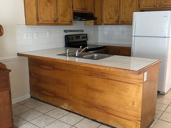 2nd image of 3814 H5 Sterling Pointe Dr