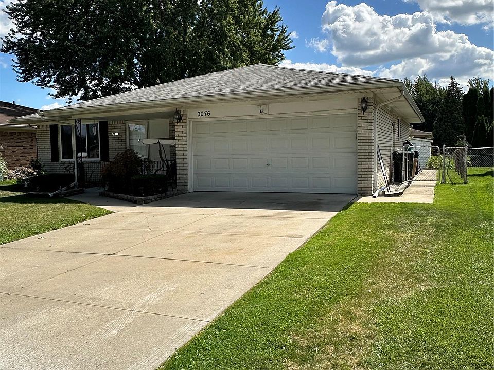 1st image of 3076 Charity Dr