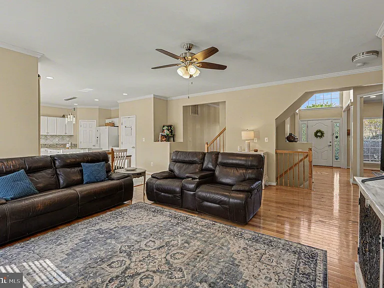 46 Northampton Blvd — Photo 15