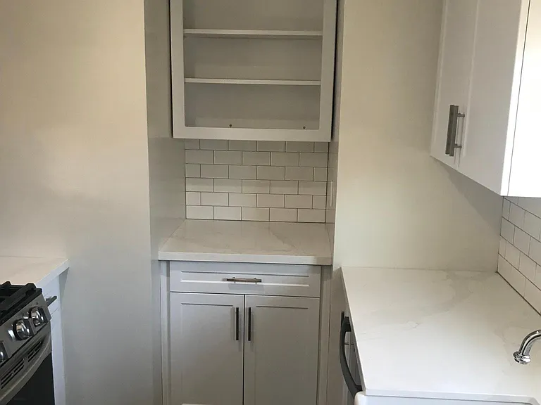 1431 S Fairfax Ave #2 — Photo 12
