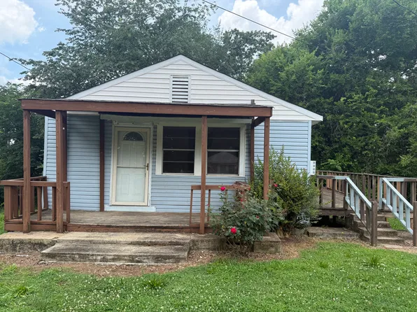 957 Hilltop Ct, Florence, AL 35630