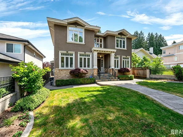 6166 Denbigh Ave, Burnaby, BC V5H 3R5