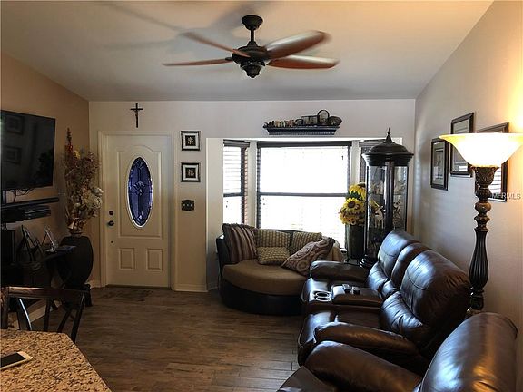 3rd image of 10218 Topsail Ave