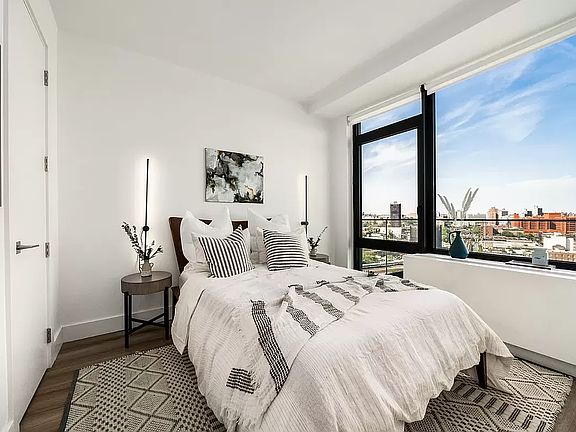 3rd image of 228 E 135th St APT 2107
