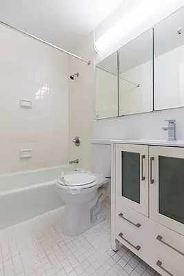 Rented by Bond New York | media 6