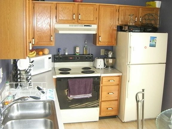 4th image of 5745 Bur Oak Pl
