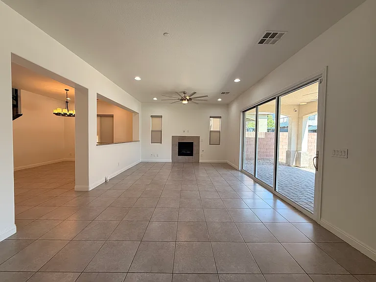 3217 Porta Cesareo Ave — Photo 4