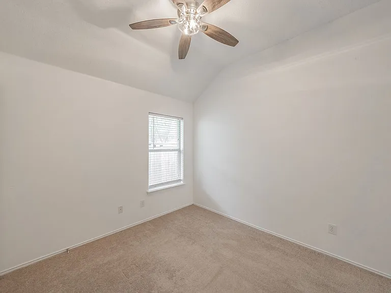 4728 Grant Park Ave — Photo 26