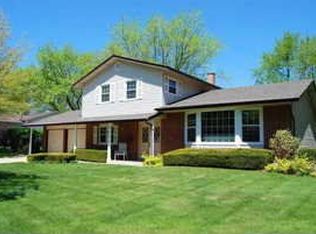 856 E Anderson Dr, Palatine, IL 60074