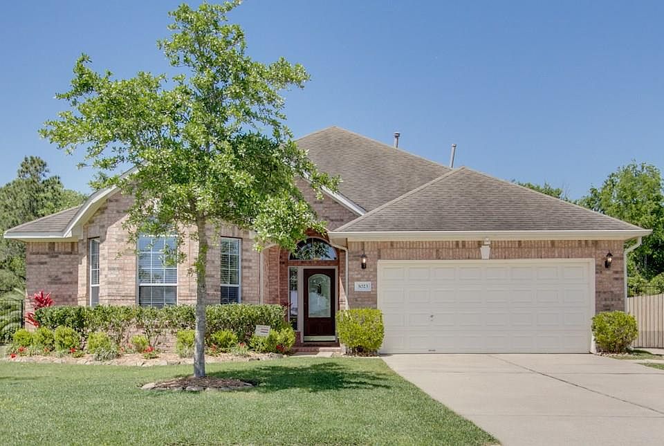 1st image of 3023 E Cedar Hollow Dr