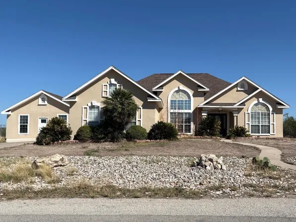 204 El Lago Camino, Del Rio, TX 78840