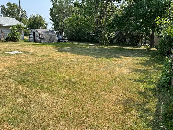 4th image of 1108 2nd St SE