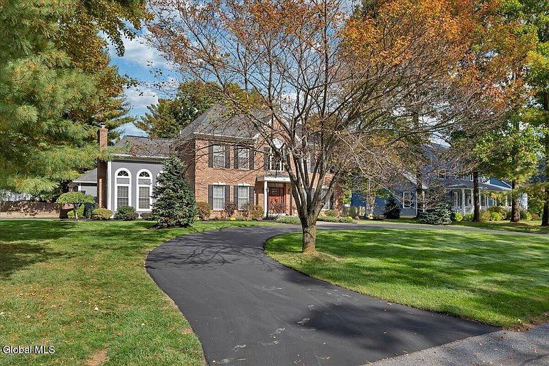 3rd image of 26 Timberwick Drive