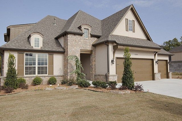 Spectacular stone surrounding home