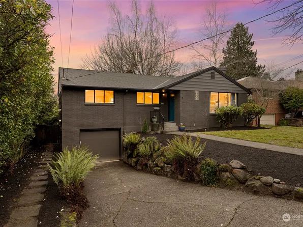 7011 42nd Avenue NE, Seattle, WA 98115