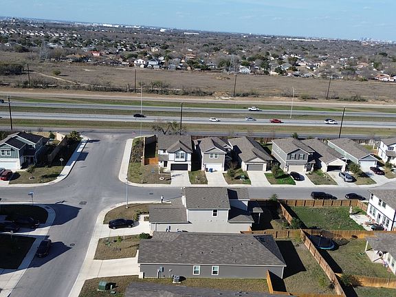 3rd image of 3331 Rosita Way