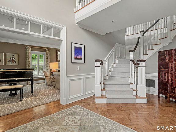 3rd image of 249 Chestnut Hill Road