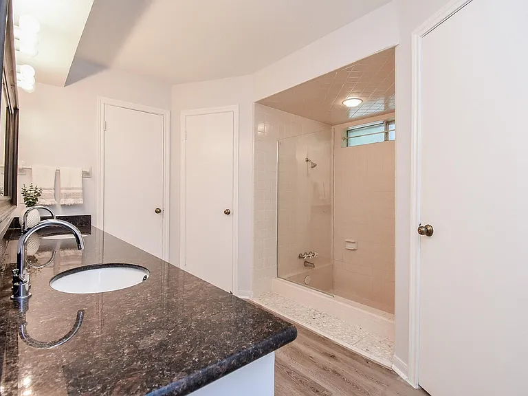 11506 Long Pine Dr — Photo 17