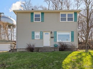 1080 Lockridge Dr NE, Grand Rapids, MI
