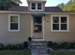 87 Edgewood Rd, Port Washington, NY 11050