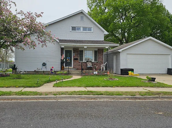 412 E 5th St, Rock Falls, IL 61071