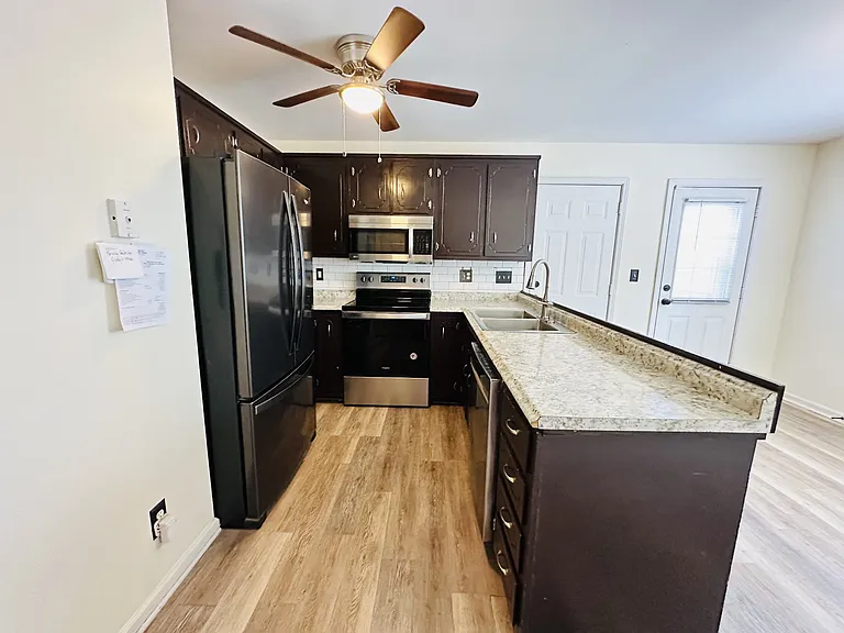 3248 N Senseney Cir — Photo 7