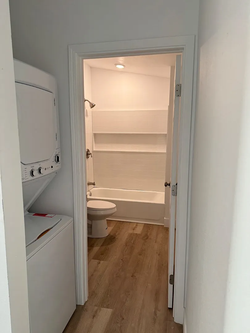 2154 S Marina Dr - 2 — Photo 3