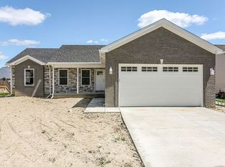 12296 Spenser Ln, Carleton, MI 48117