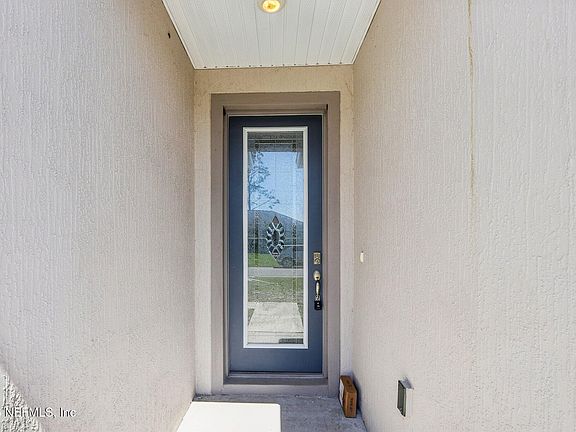 2nd image of 43 WHITE FEATHER Lane