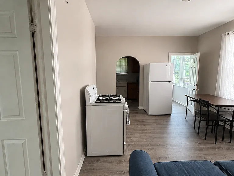 404 Congress Ave #2 — Photo 8