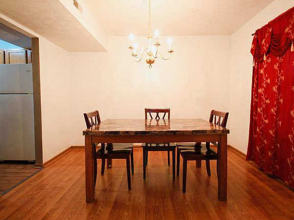 5th image of 8040 Snug Harbor Ln