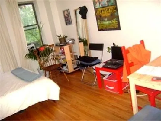 Rented by Charles Coutinho LLC | media 26