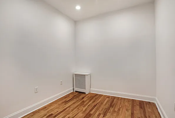 Rented by Creed Realty Group | media 10