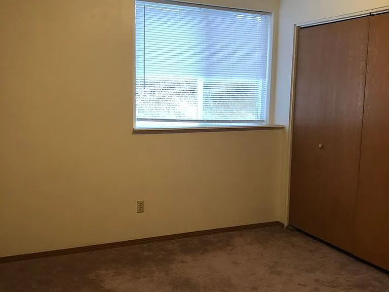 1557 NW Turner Dr — Photo 13