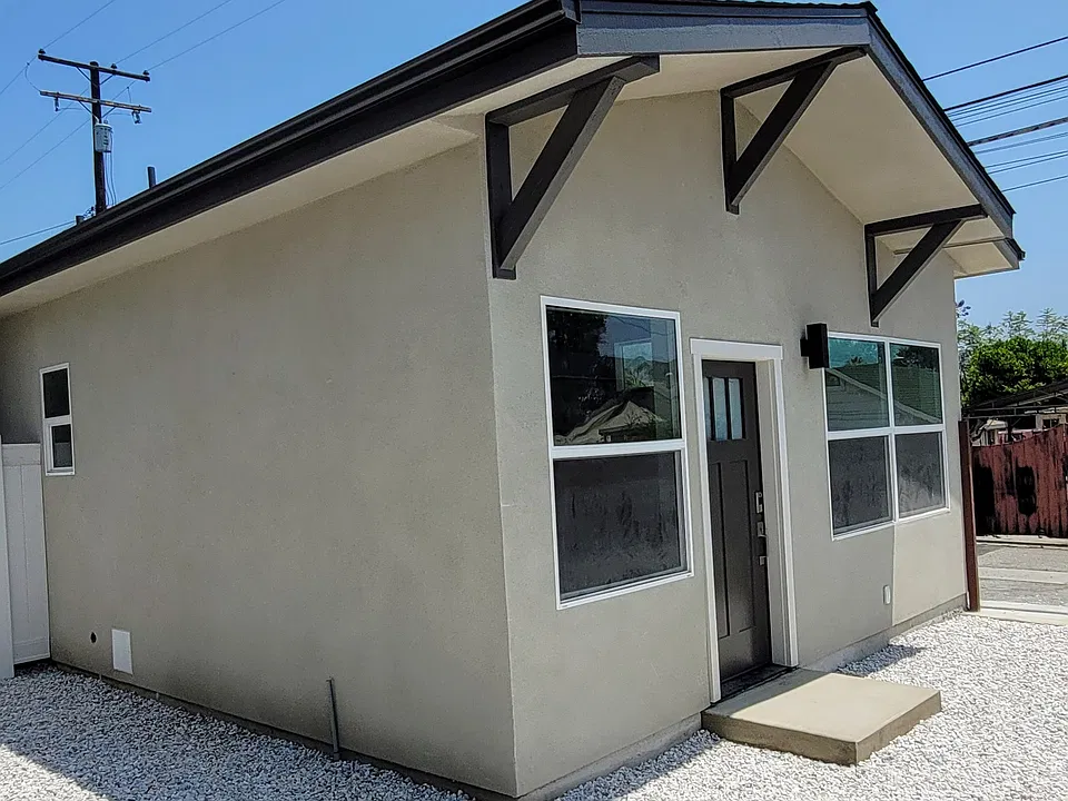 1010 N Azusa Ave