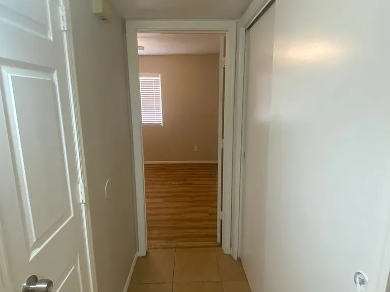 Lindsay Villas Townhomes — Photo 21