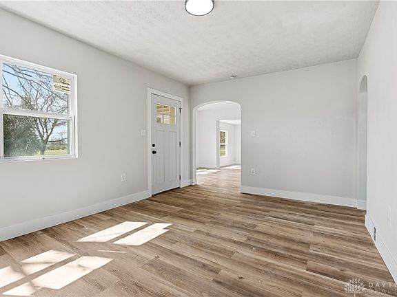 4th image of 2725 Stonequarry Rd