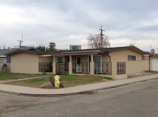 1284 S Enns Ave, Reedley, CA 93654