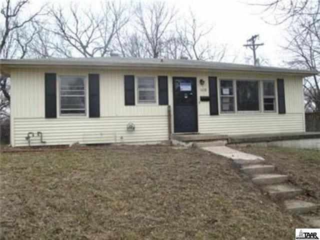 1st image of 1832 N 49th Ter