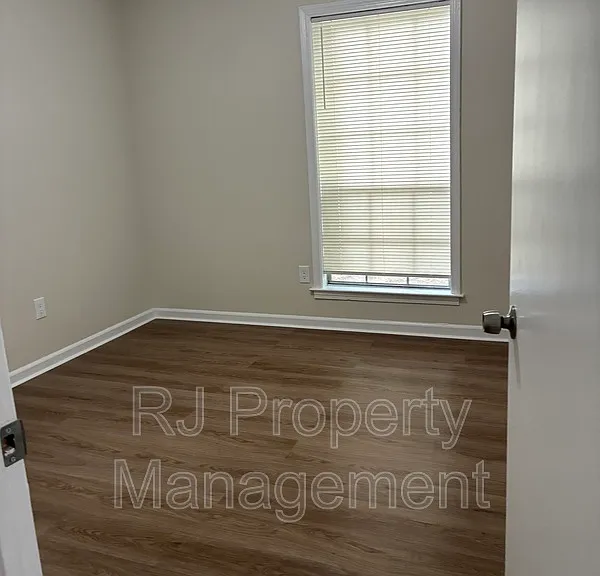 4352 Ann Arbor Ln — Photo 5