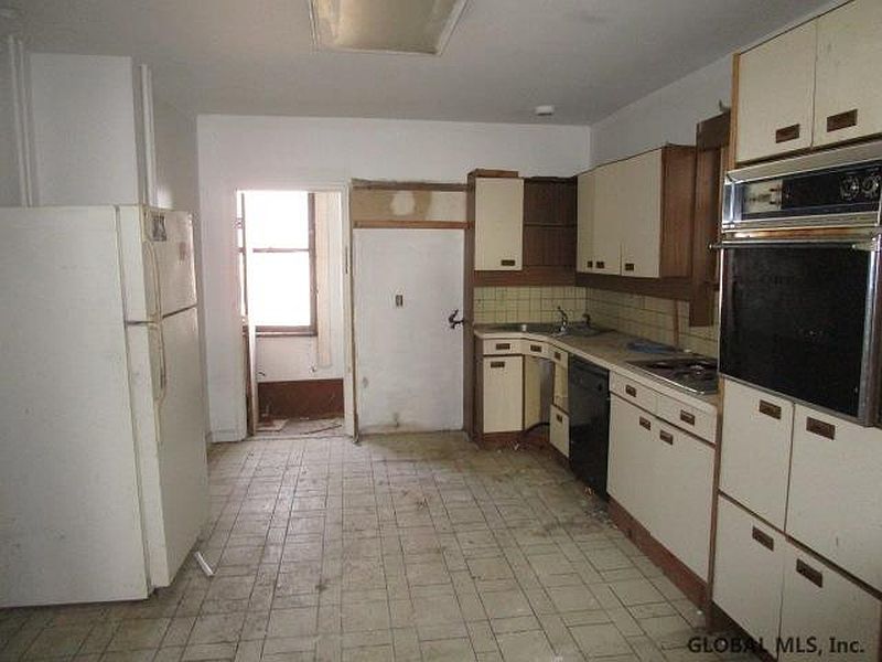 5th image of 13 OCONNELL Street
