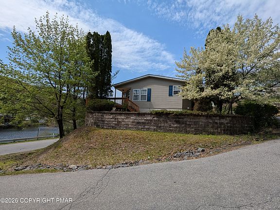 2nd image of 2303 Bass Ln