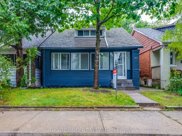 43 Craydon Ave, Toronto, ON M6M 2C8