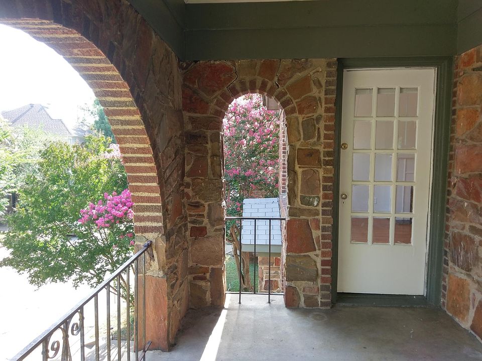 1st image of 5801 La Vista Ct