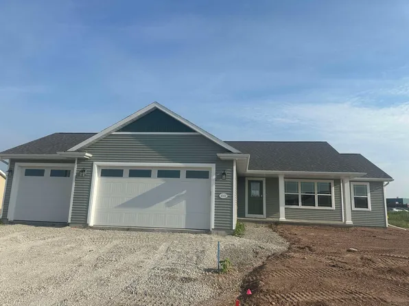 1001 Setter Dr, Kaukauna, WI 54130