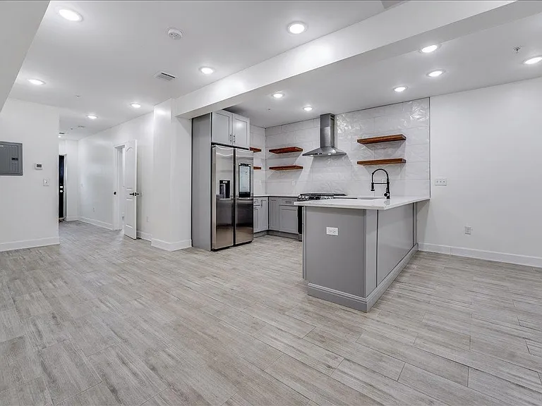 260 Palisade Ave #1 — Photo 18