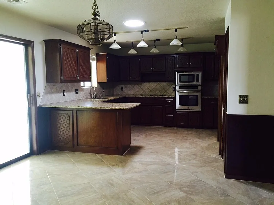 14001 Osage Dr