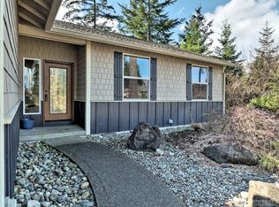 30 E Lilly Pond Ln, Shelton, WA 98584